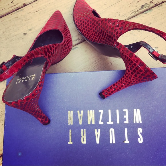 Stuart Weitzman Red Snakeskin Pointed Slingback Heel - Picture 10 of 11
